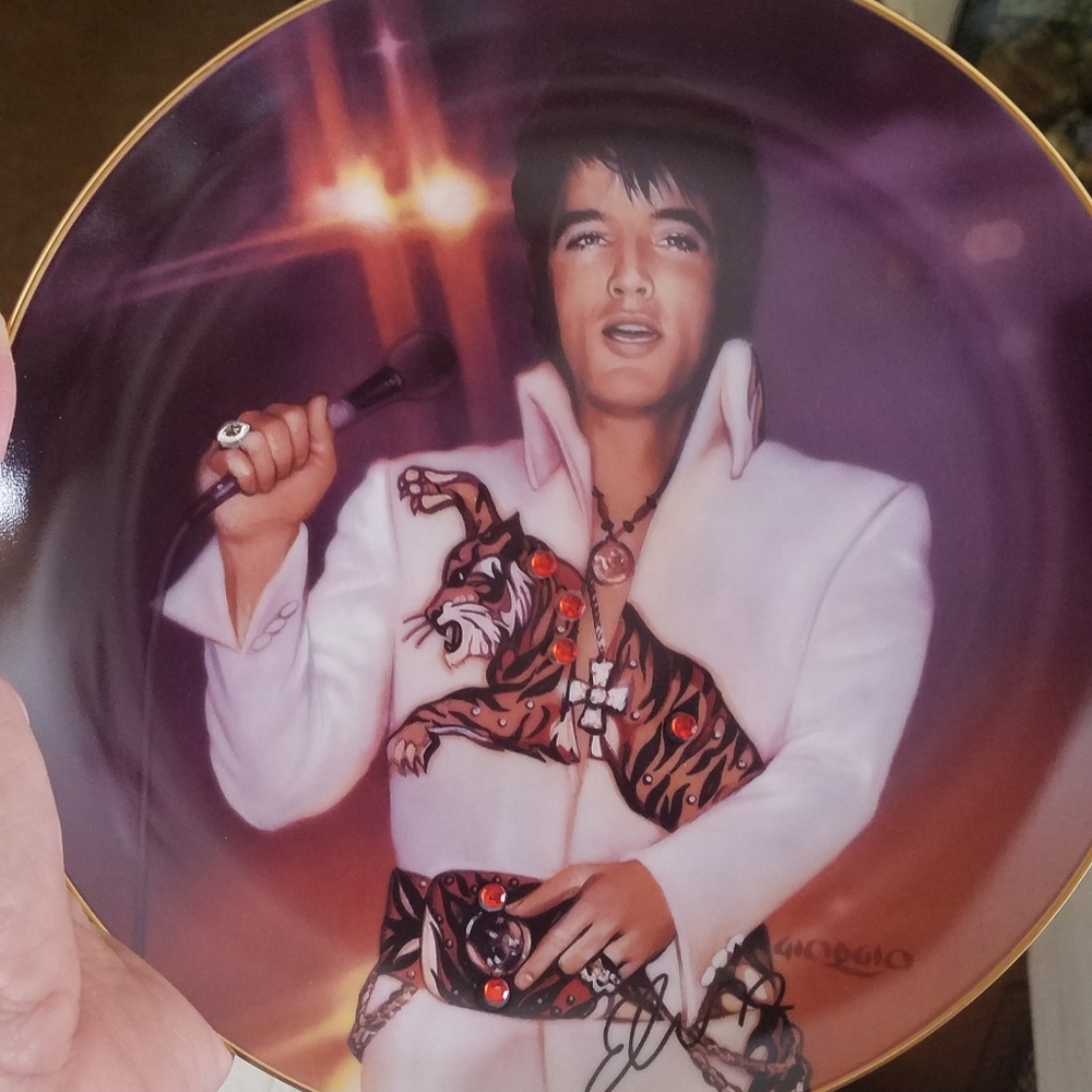 Elvis Presley's "The Superstar" collector's plate